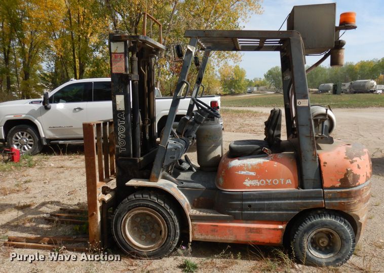 image for item JQ9301 Toyota 52-6FGU30  forklift