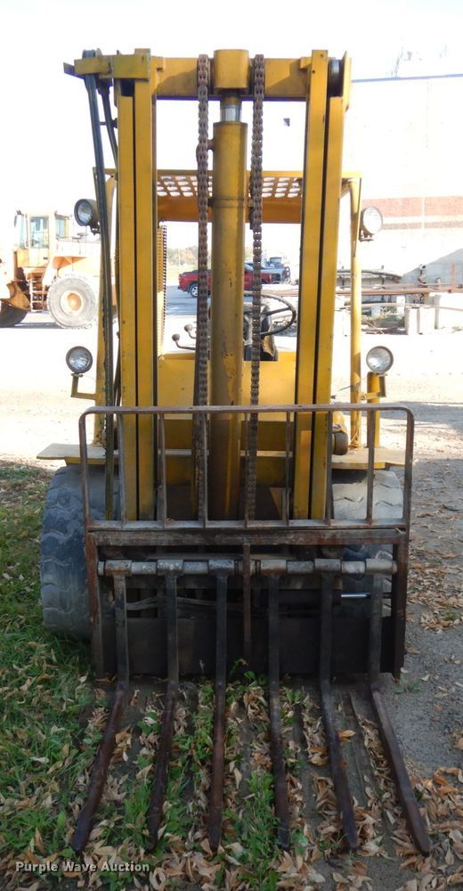 image for item JQ9309 Hyster Challenger 60  forklift