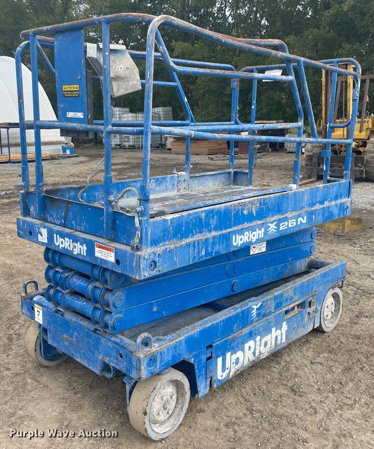 image for item JQ9433 Up Right 26N  scissor lift