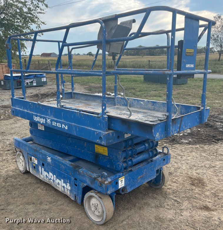 image for item JQ9433 Up Right 26N  scissor lift