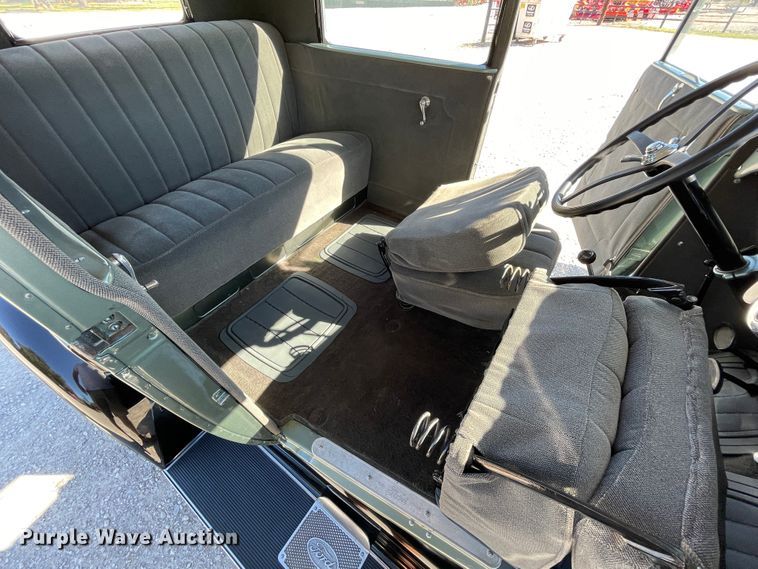 image for item JQ9512 1928 Ford Model A