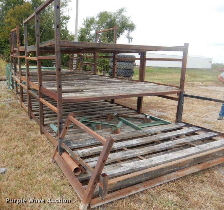 image for item JS9164 Approximately 20 pieces of shelving