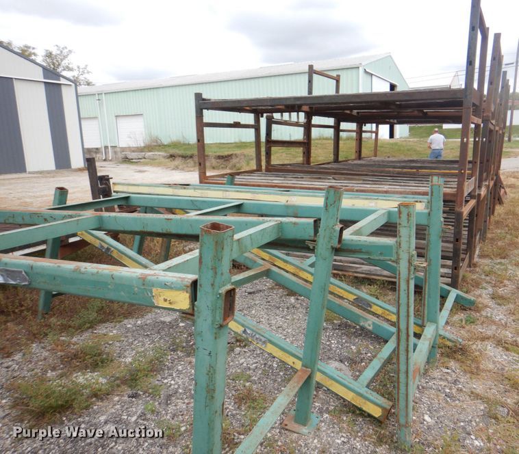 image for item JS9164 Approximately 20 pieces of shelving