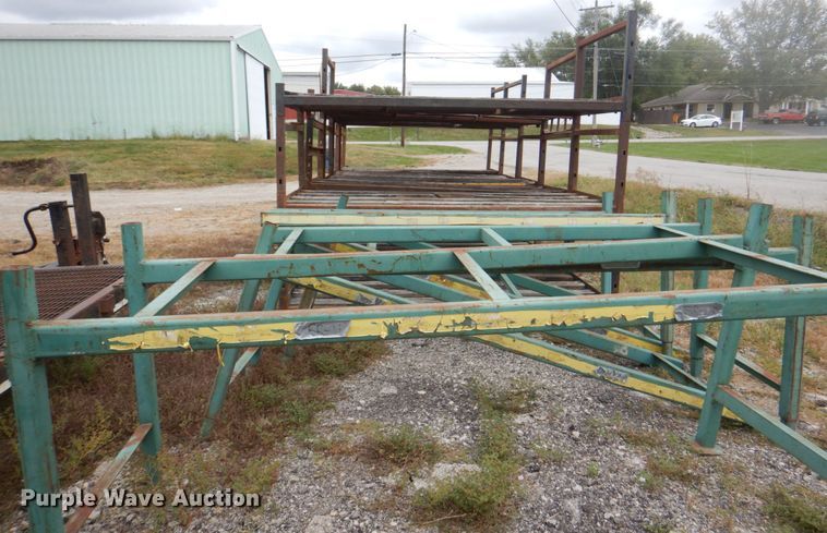 image for item JS9164 Approximately 20 pieces of shelving