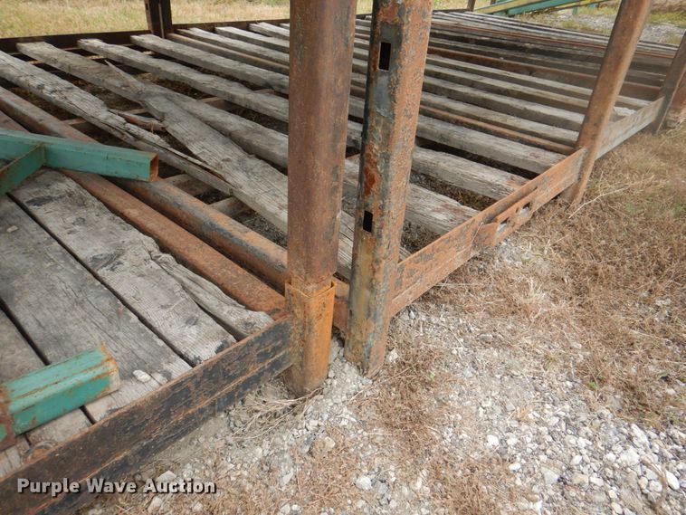 image for item JS9164 Approximately 20 pieces of shelving