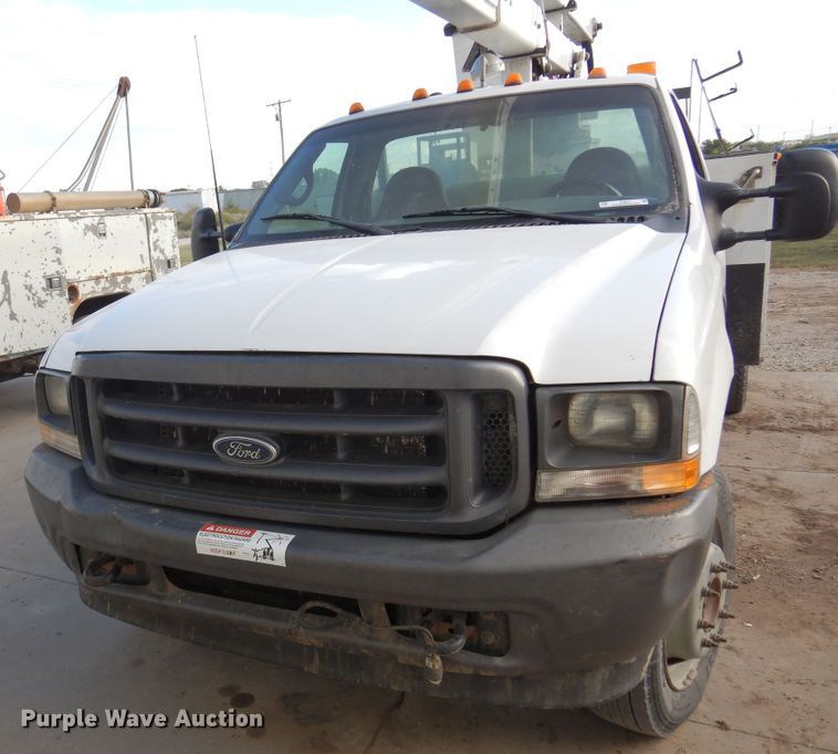 image for item JT9517 2002 Ford F450 Super Duty  bucket truck