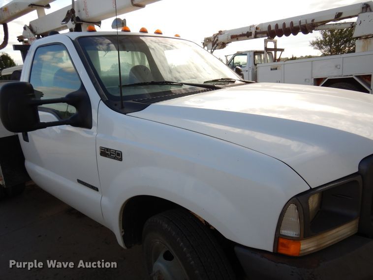 image for item JT9517 2002 Ford F450 Super Duty  bucket truck