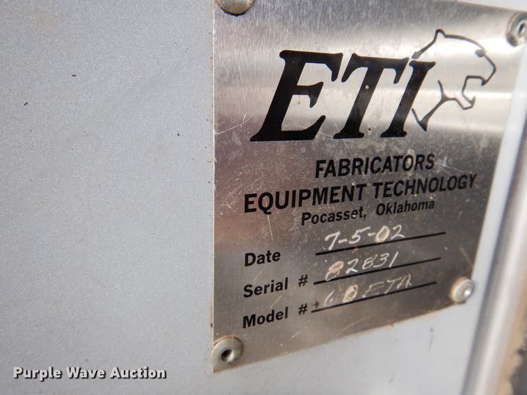 image for item JT9517 2002 Ford F450 Super Duty  bucket truck