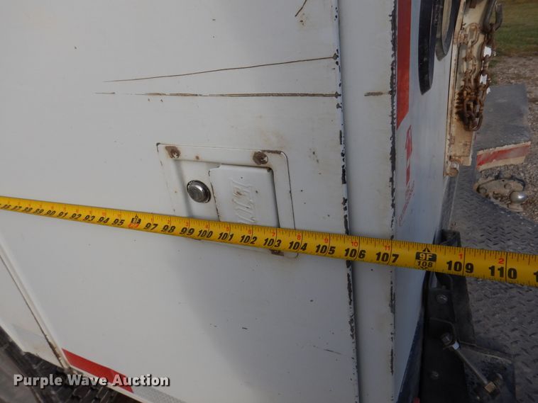 image for item JT9517 2002 Ford F450 Super Duty  bucket truck