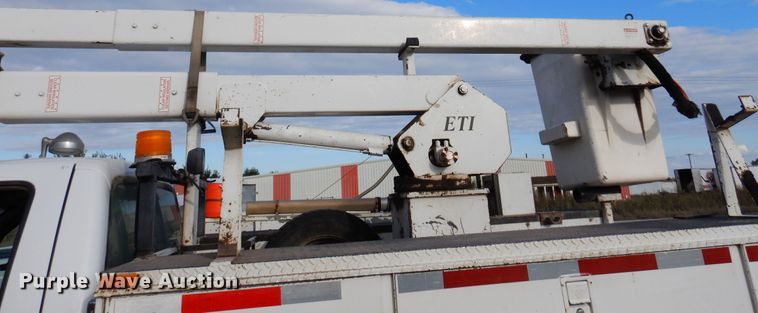 image for item JT9517 2002 Ford F450 Super Duty  bucket truck