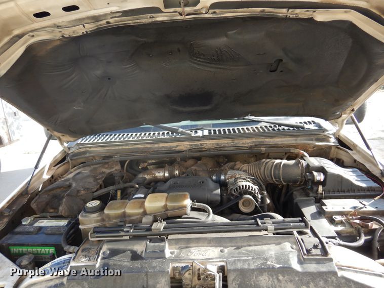 image for item JT9517 2002 Ford F450 Super Duty  bucket truck