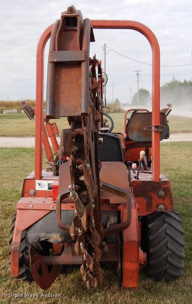 image for item JT9519 Ditch Witch 3610  trencher