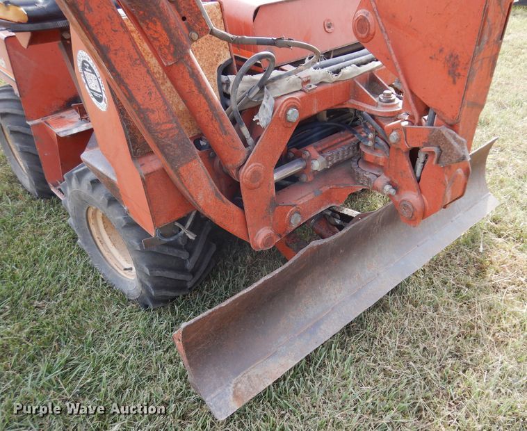 image for item JT9519 Ditch Witch 3610  trencher