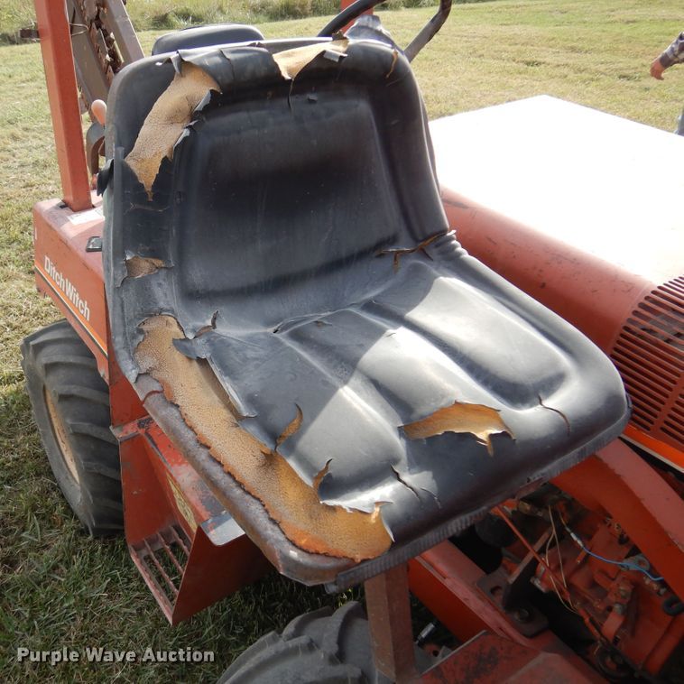 image for item JT9519 Ditch Witch 3610  trencher