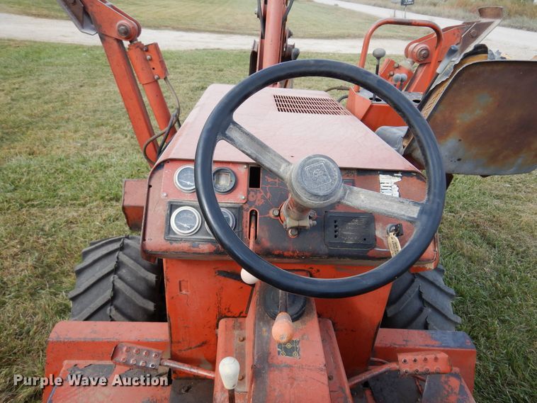 image for item JT9519 Ditch Witch 3610  trencher