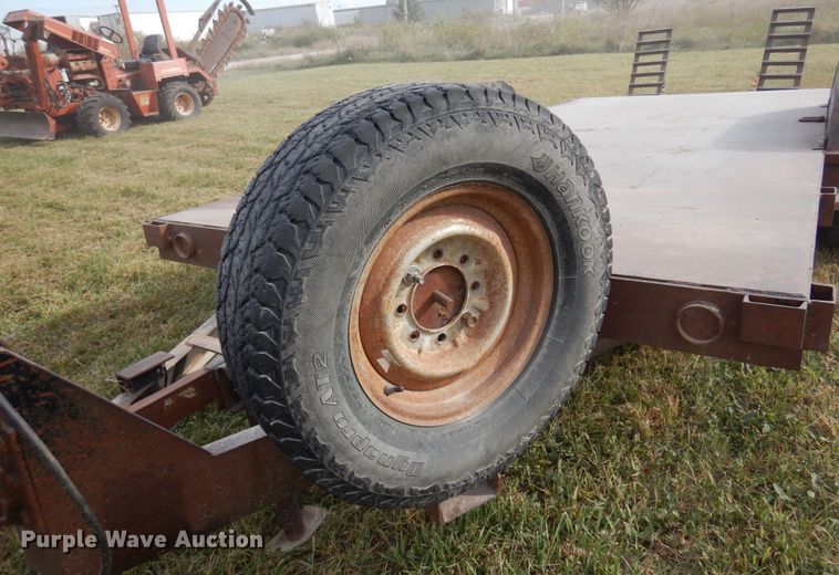 image for item JT9520 2005  shop built utility trailer