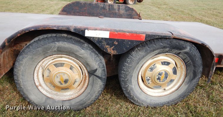 image for item JT9520 2005  shop built utility trailer