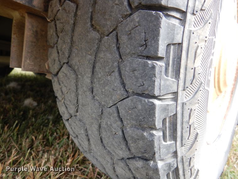 image for item JT9520 2005  shop built utility trailer