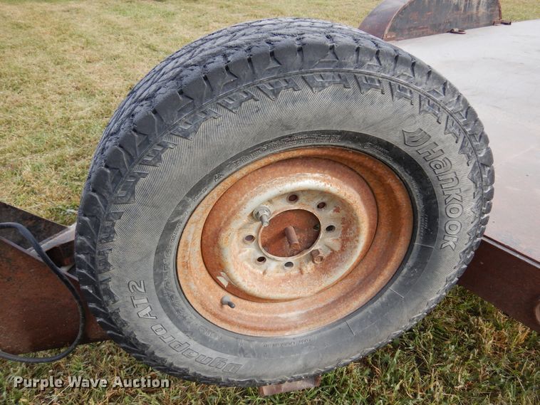 image for item JT9520 2005  shop built utility trailer
