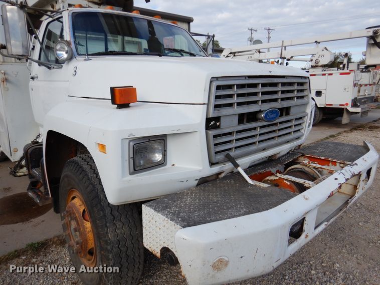 image for item JT9521 1988 Ford F800  digger derrick truck