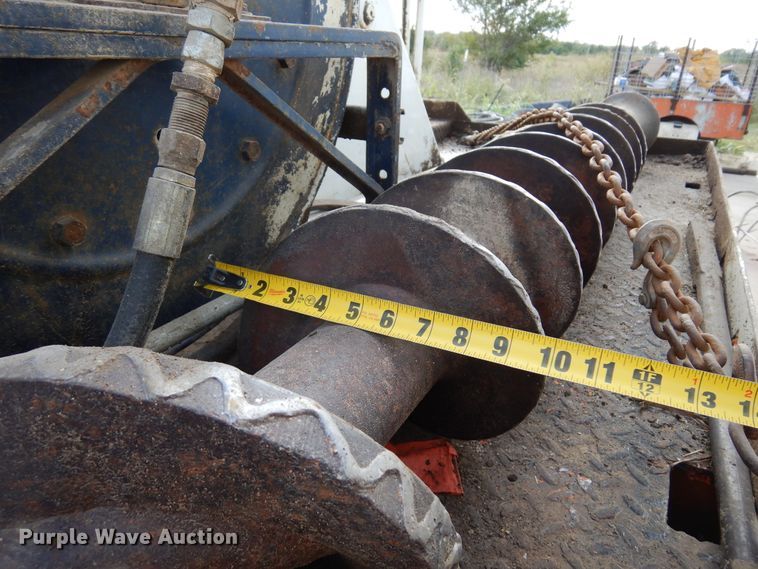 image for item JT9521 1988 Ford F800  digger derrick truck