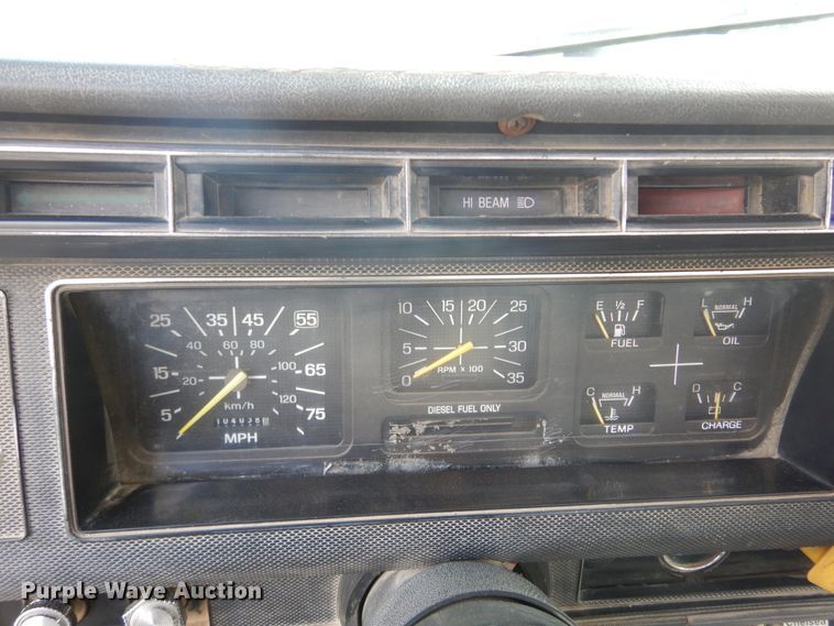 image for item JT9521 1988 Ford F800  digger derrick truck