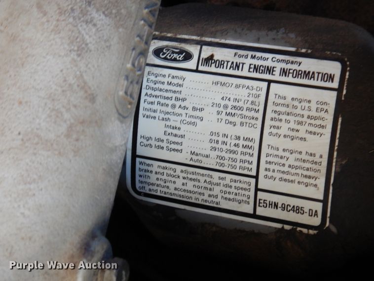 image for item JT9521 1988 Ford F800  digger derrick truck