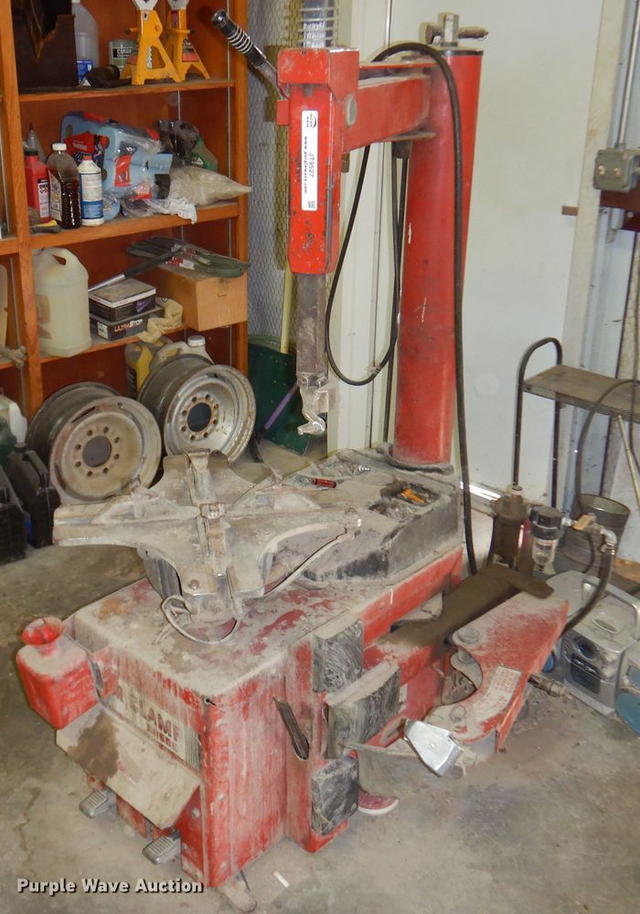 image for item JT9527 RHM Clamp 5060E tire machine