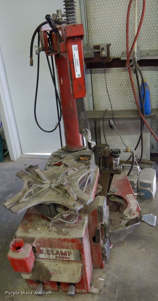 image for item JT9527 RHM Clamp 5060E tire machine