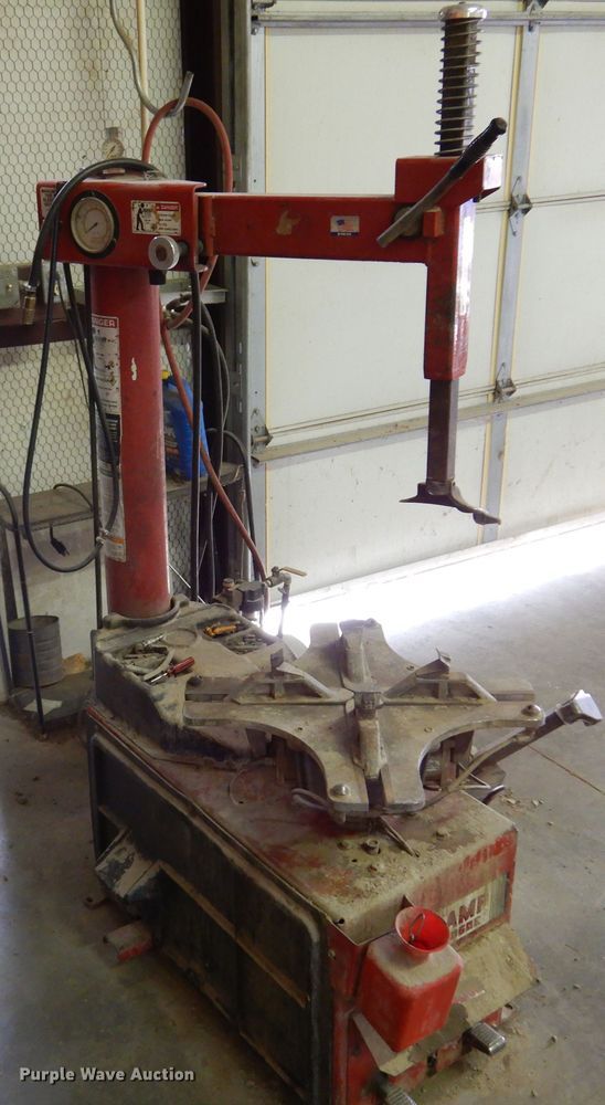 image for item JT9527 RHM Clamp 5060E tire machine