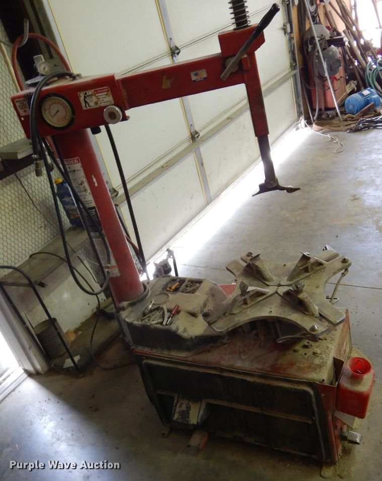 image for item JT9527 RHM Clamp 5060E tire machine