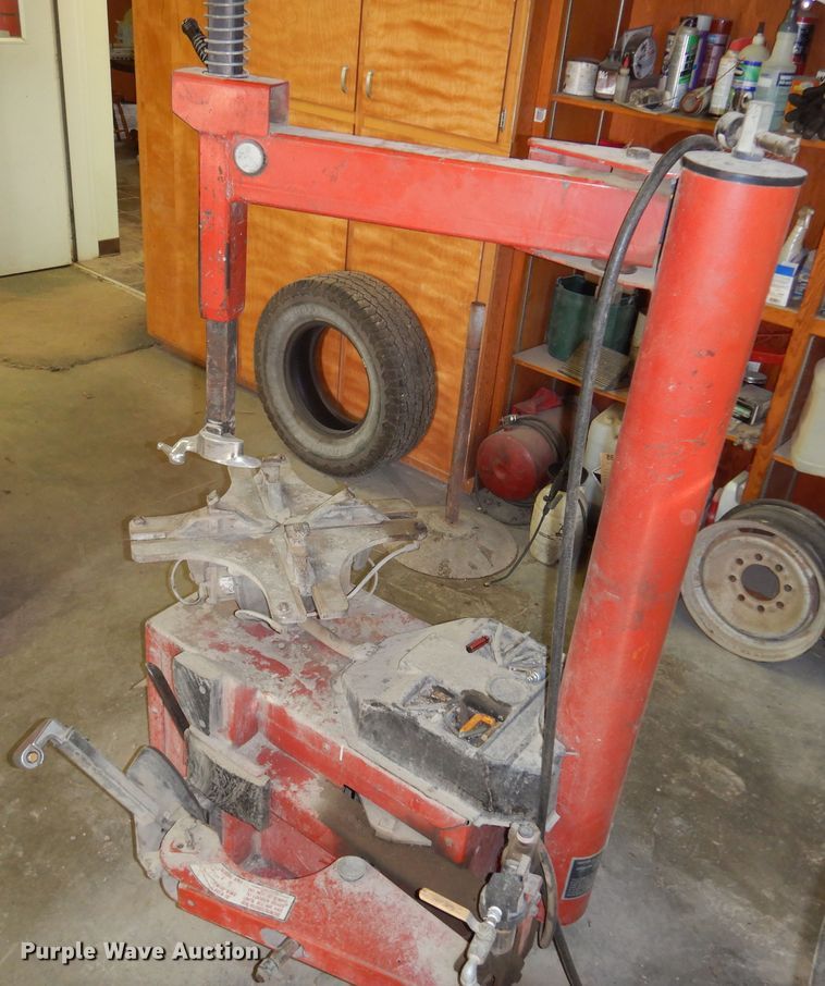 image for item JT9527 RHM Clamp 5060E tire machine