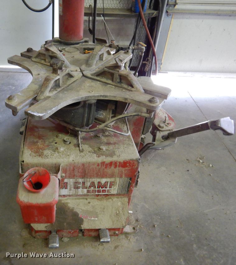 image for item JT9527 RHM Clamp 5060E tire machine