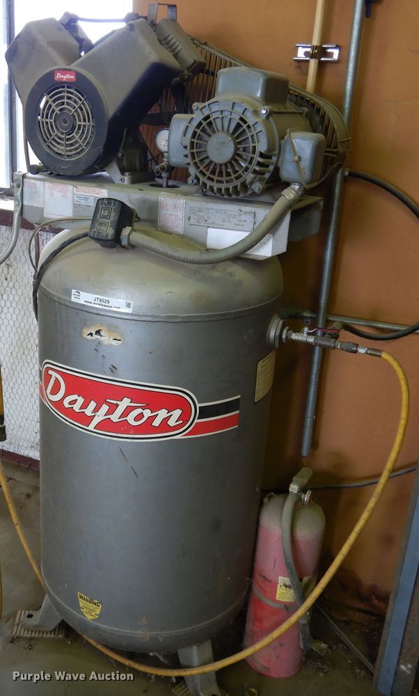 image for item JT9529 Dayton  air compressor