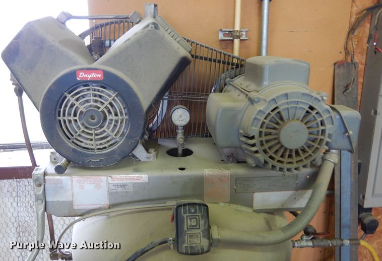 image for item JT9529 Dayton  air compressor