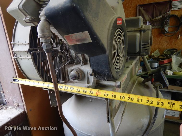 image for item JT9529 Dayton  air compressor
