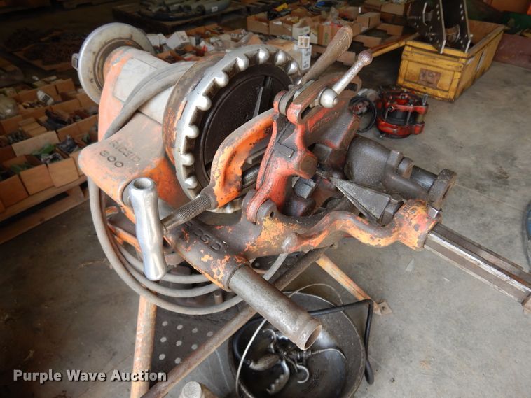 image for item JT9537 Rigid 300  threading machine