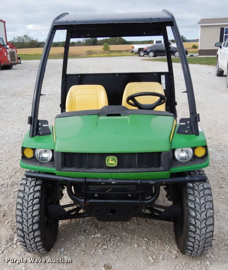 image for item KI9476 2010 John Deere 850D  utility vehicle