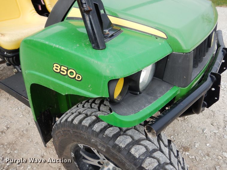 image for item KI9476 2010 John Deere 850D  utility vehicle