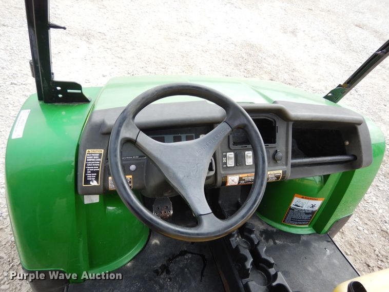 image for item KI9476 2010 John Deere 850D  utility vehicle