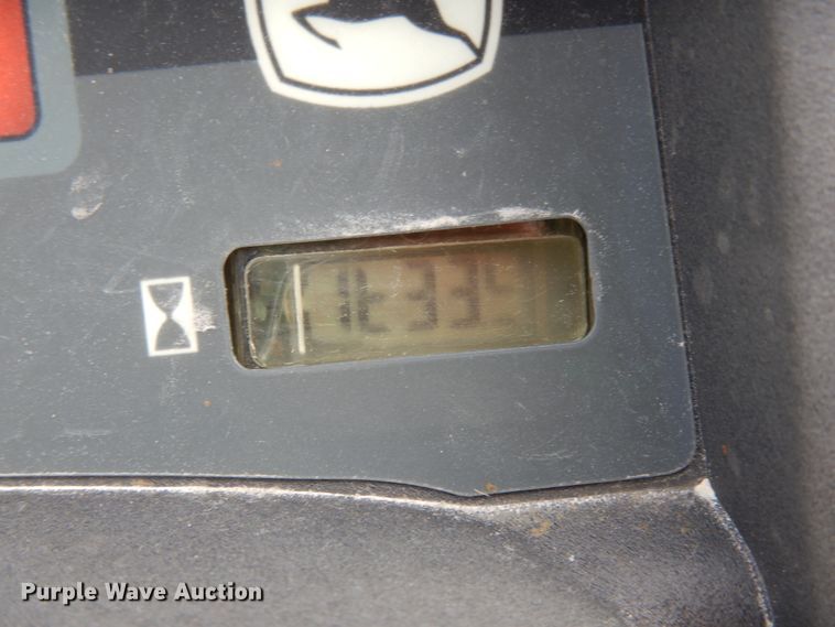 image for item KI9476 2010 John Deere 850D  utility vehicle