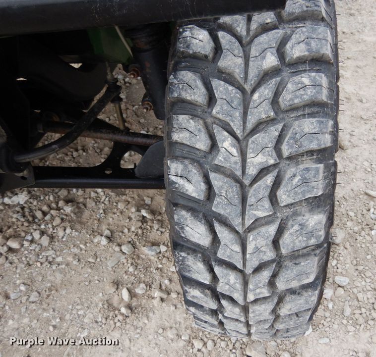 image for item KI9476 2010 John Deere 850D  utility vehicle