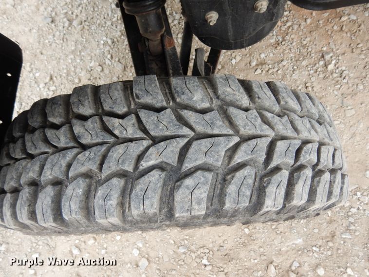 image for item KI9476 2010 John Deere 850D  utility vehicle