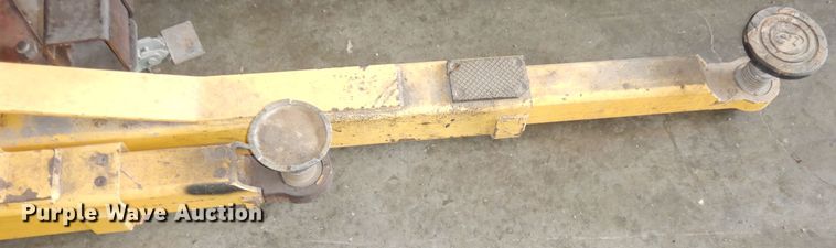 image for item KP9795 2008 Challenger VS10  Vehicle lift