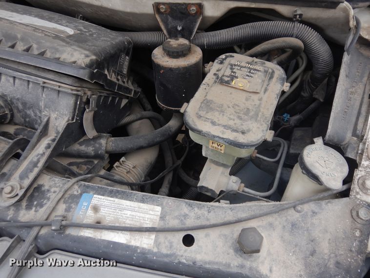 image for item KU9111 2000 GMC Savana G3500  box truck