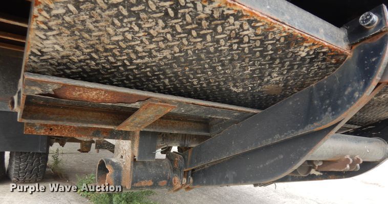 image for item KU9111 2000 GMC Savana G3500  box truck