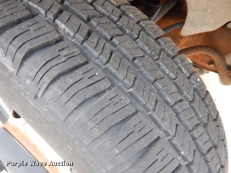 image for item KU9111 2000 GMC Savana G3500  box truck