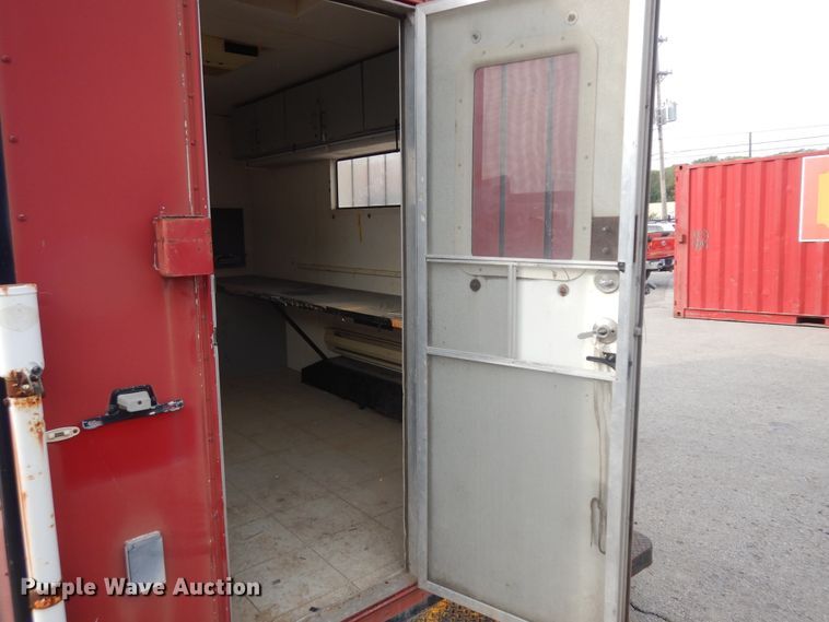 image for item KU9115 1999 Fiber  enclosed cargo trailer