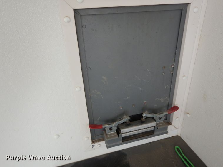 image for item KU9115 1999 Fiber  enclosed cargo trailer