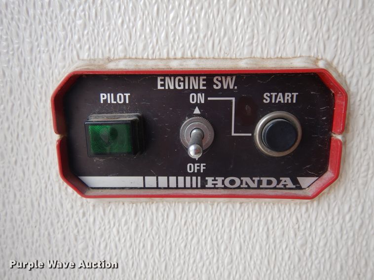 image for item KU9115 1999 Fiber  enclosed cargo trailer